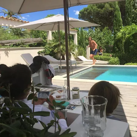 Villa La Begude - Boutique B&B Oda ve Kahvaltı 4*