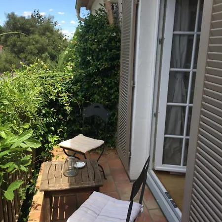 Villa La Begude - Boutique B&B Couette-café 4*