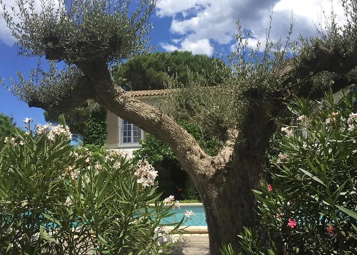 La Begude - Boutique Luxury Bed & Breakfast 4*